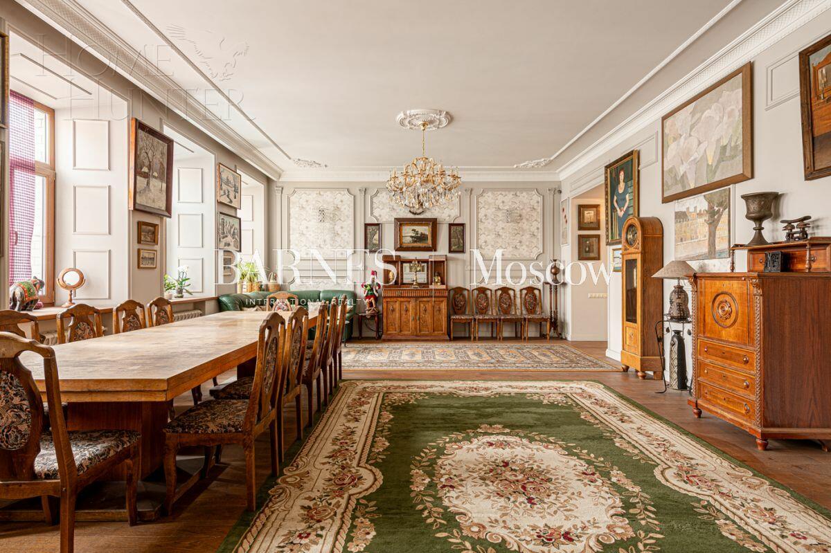 5-КОМН. КВАРТИРА С ОТДЕЛКОЙ 190 М² НА 3 ЭТАЖЕ