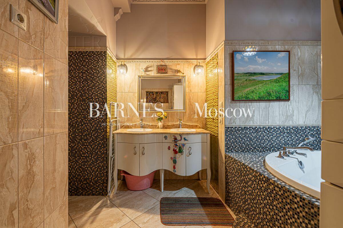 5-КОМН. КВАРТИРА С ОТДЕЛКОЙ 190 М² НА 3 ЭТАЖЕ