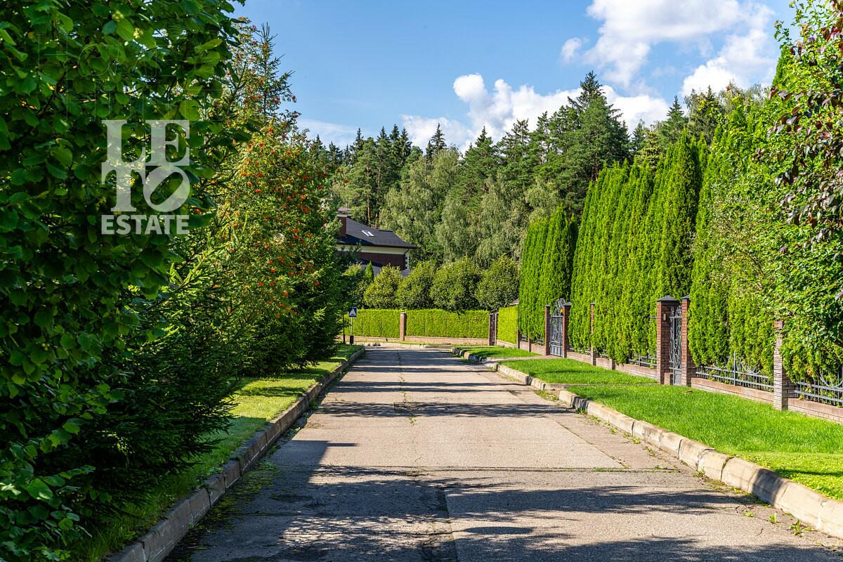 2-этажный коттедж 700 м² с отделкой