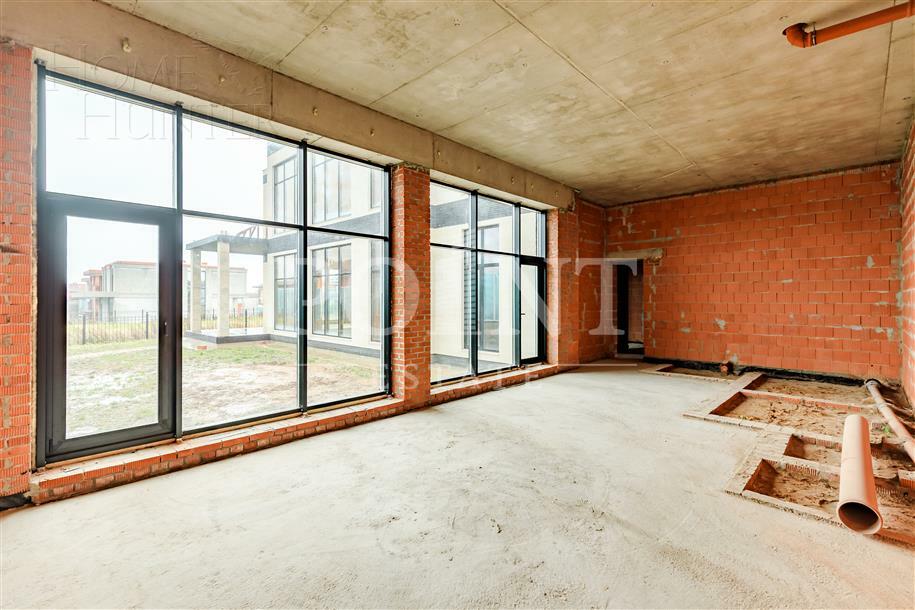 2-этажный коттедж 600 м² без отделки