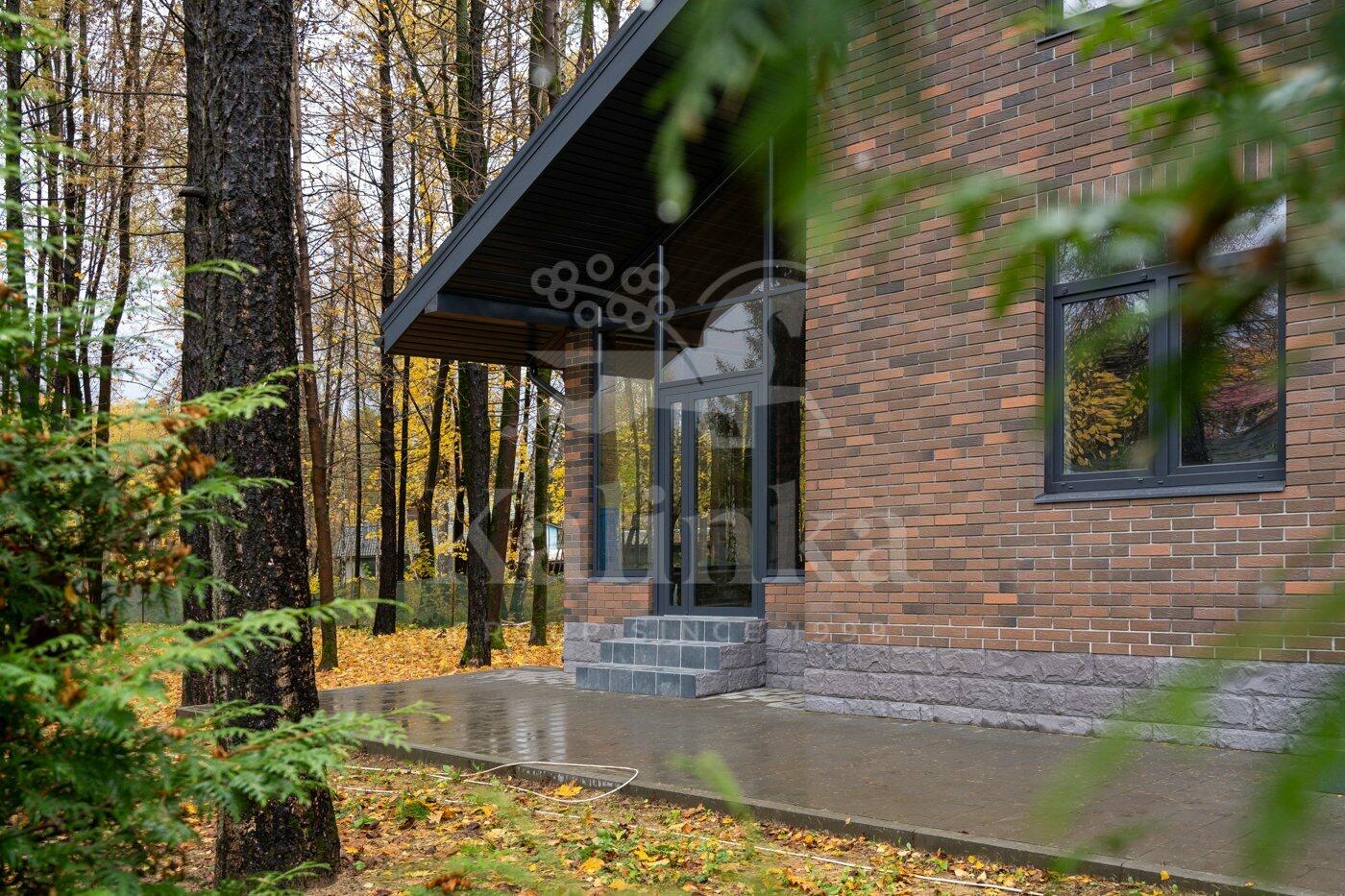 2-этажный коттедж 300 м² без отделки