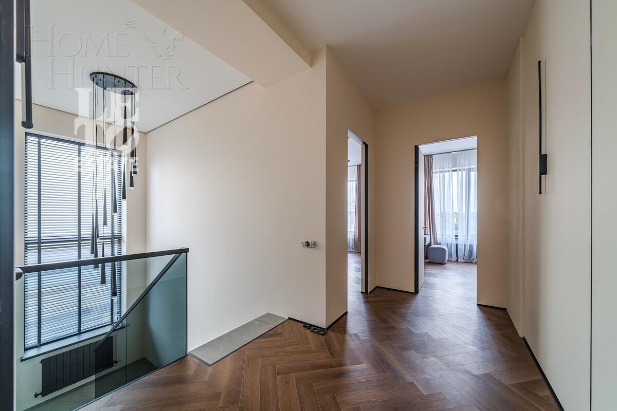 2-этажный коттедж 300 м² с отделкой