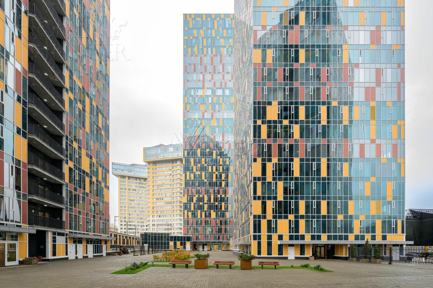 4-КОМН. КВАРТИРА С ОТДЕЛКОЙ 121 М² НА 18 ЭТАЖЕ