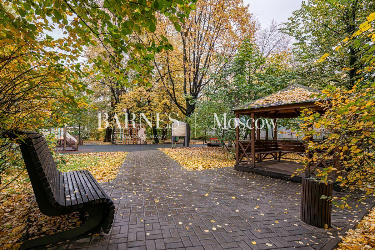 5-КОМН. КВАРТИРА С ОТДЕЛКОЙ 190 М² НА 3 ЭТАЖЕ