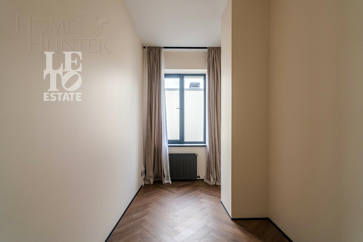 2-этажный коттедж 300 м² с отделкой