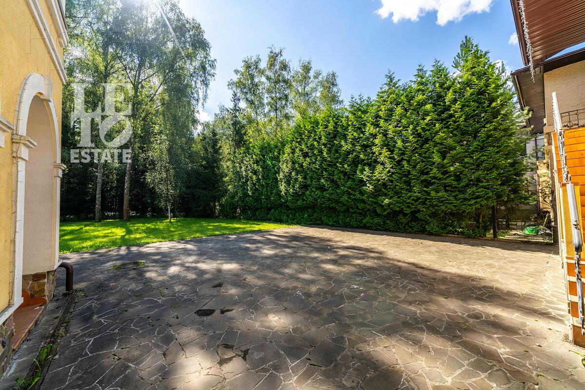 2-этажный коттедж 700 м² с отделкой