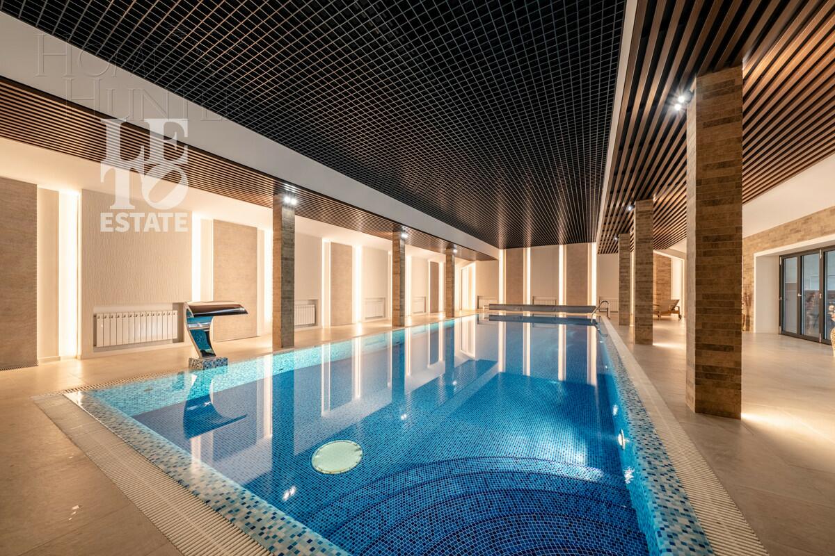 2-этажный коттедж 1 100 м² с отделкой