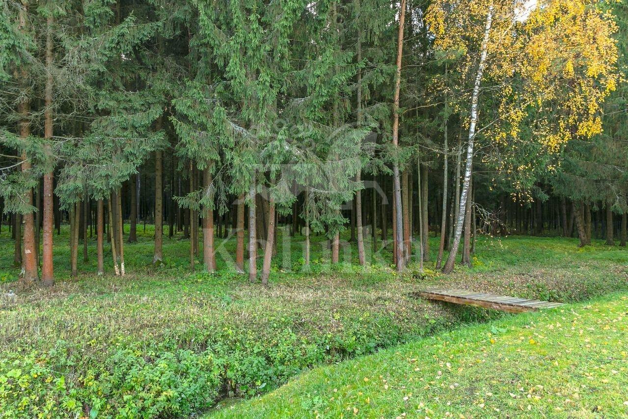 2-этажный коттедж 1 050 м² без отделки