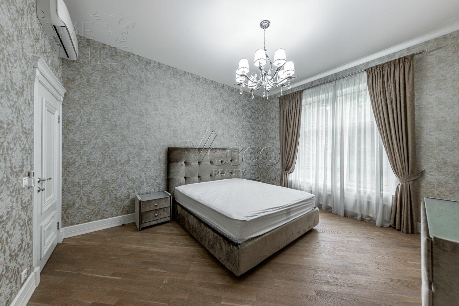 1-этажный коттедж 328 м² с отделкой