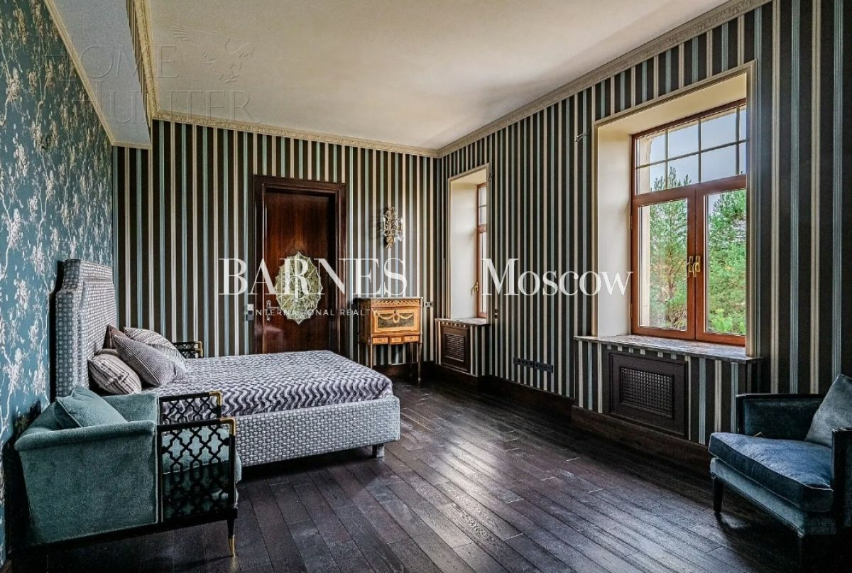 2-этажный коттедж 1 400 м² с отделкой