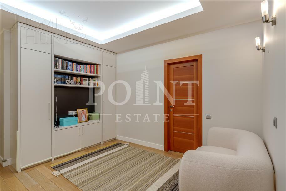 5-КОМН. КВАРТИРА С ОТДЕЛКОЙ 204.2 М² НА 3 ЭТАЖЕ