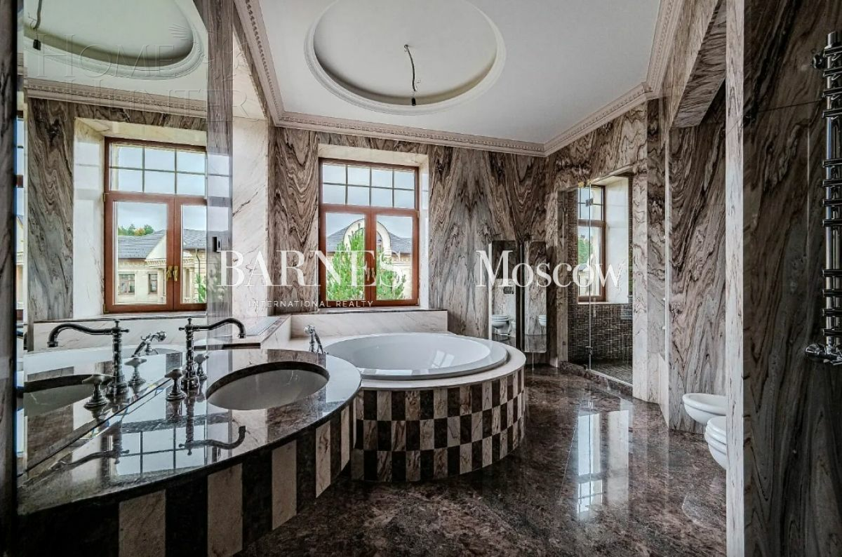 2-этажный коттедж 1 400 м² с отделкой