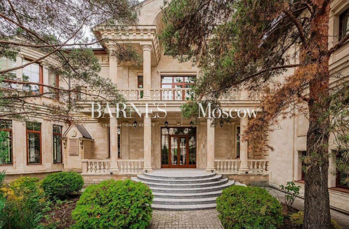 2-этажный коттедж 1 400 м² с отделкой