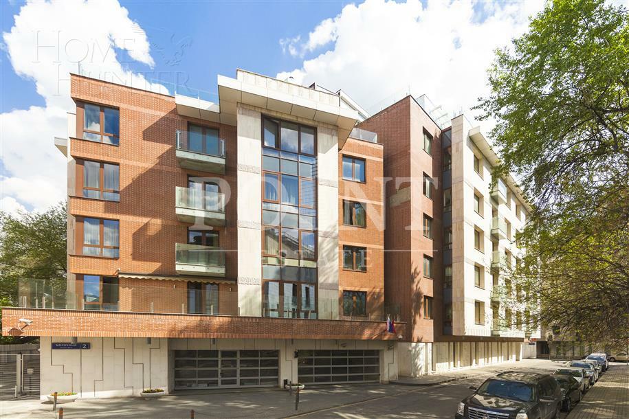5-КОМН. КВАРТИРА С ОТДЕЛКОЙ 232.5 М² НА 3 ЭТАЖЕ