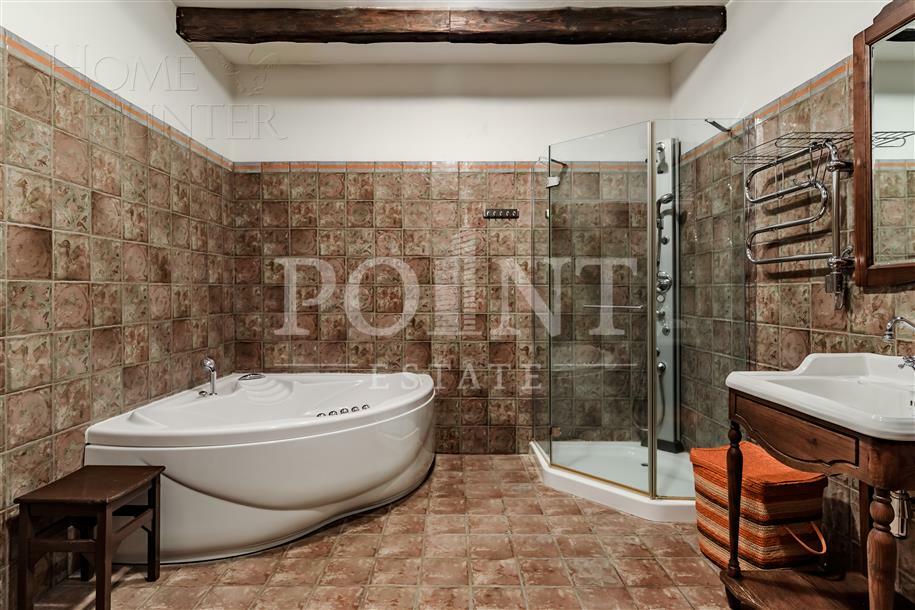 2-этажный коттедж 720 м² с отделкой