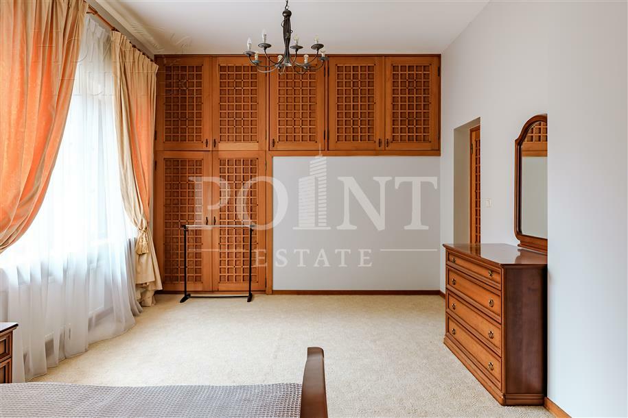 2-этажный коттедж 720 м² с отделкой