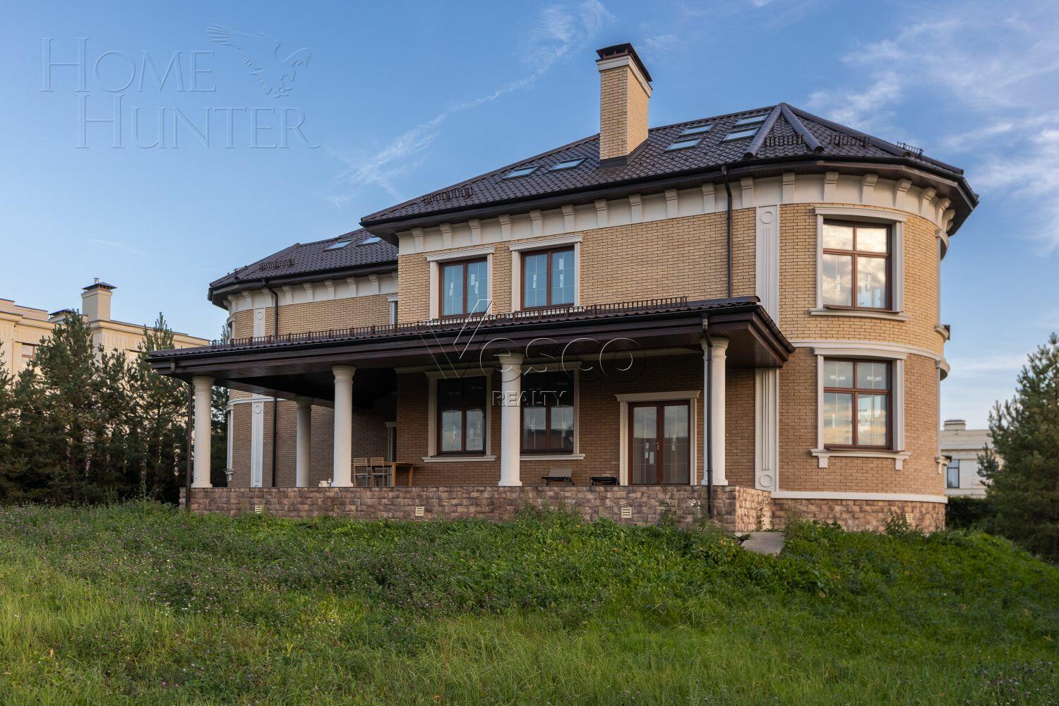 3-этажный коттедж 680 м² без отделки