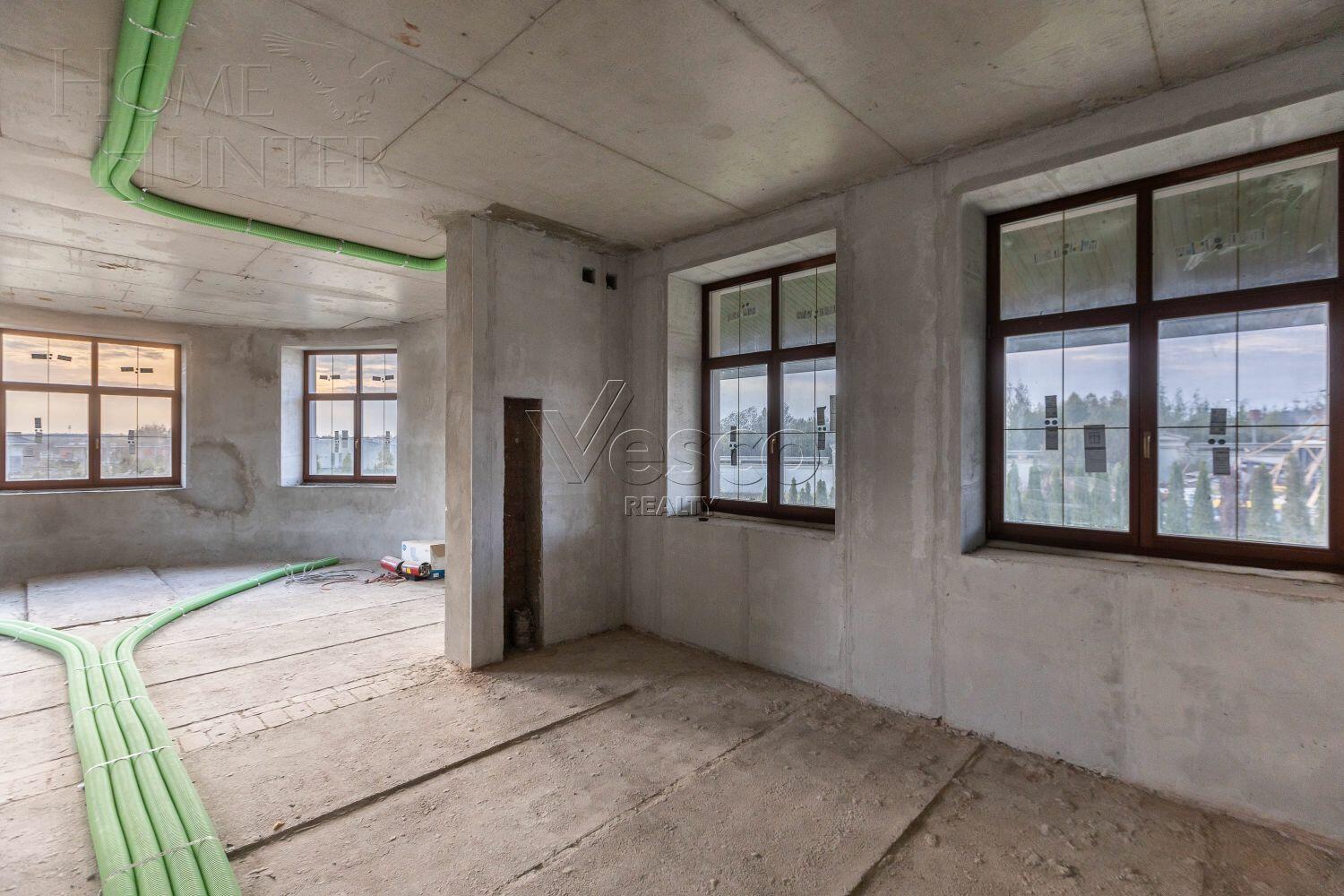 3-этажный коттедж 680 м² без отделки