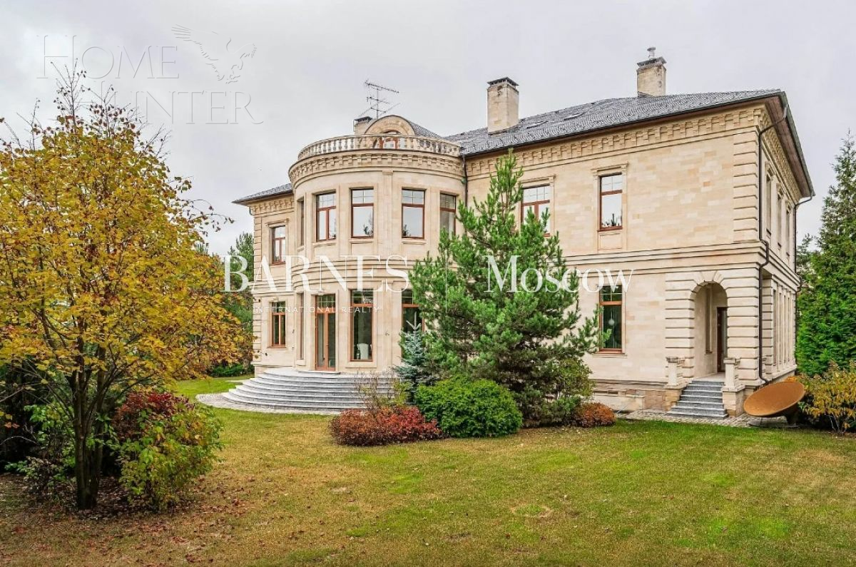 2-этажный коттедж 1 400 м² с отделкой