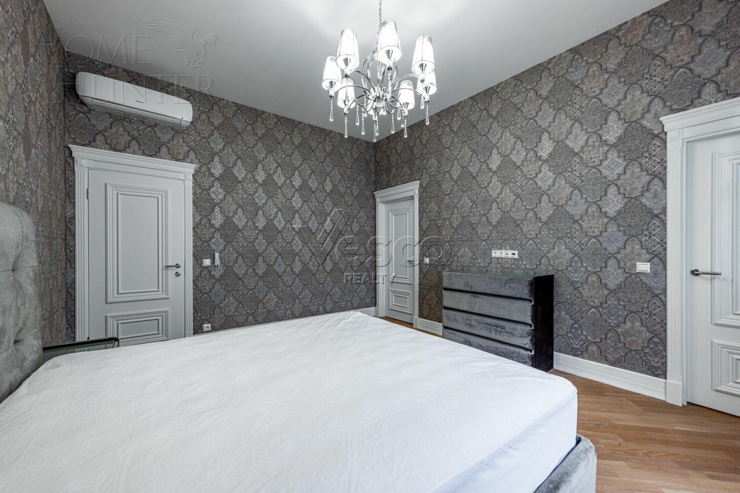 1-этажный коттедж 328 м² с отделкой