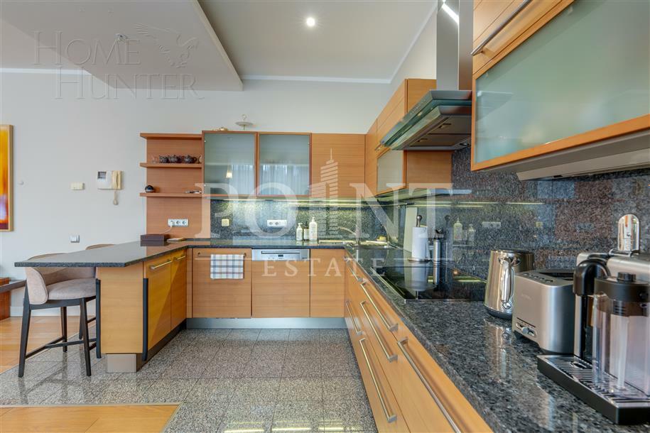 5-КОМН. КВАРТИРА С ОТДЕЛКОЙ 204.2 М² НА 3 ЭТАЖЕ