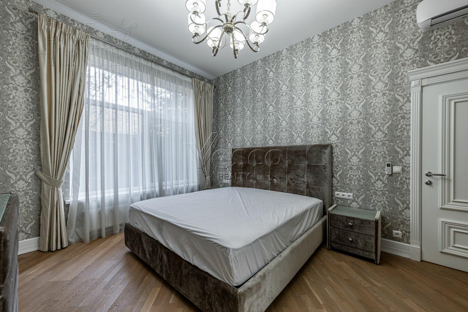 1-этажный коттедж 328 м² с отделкой