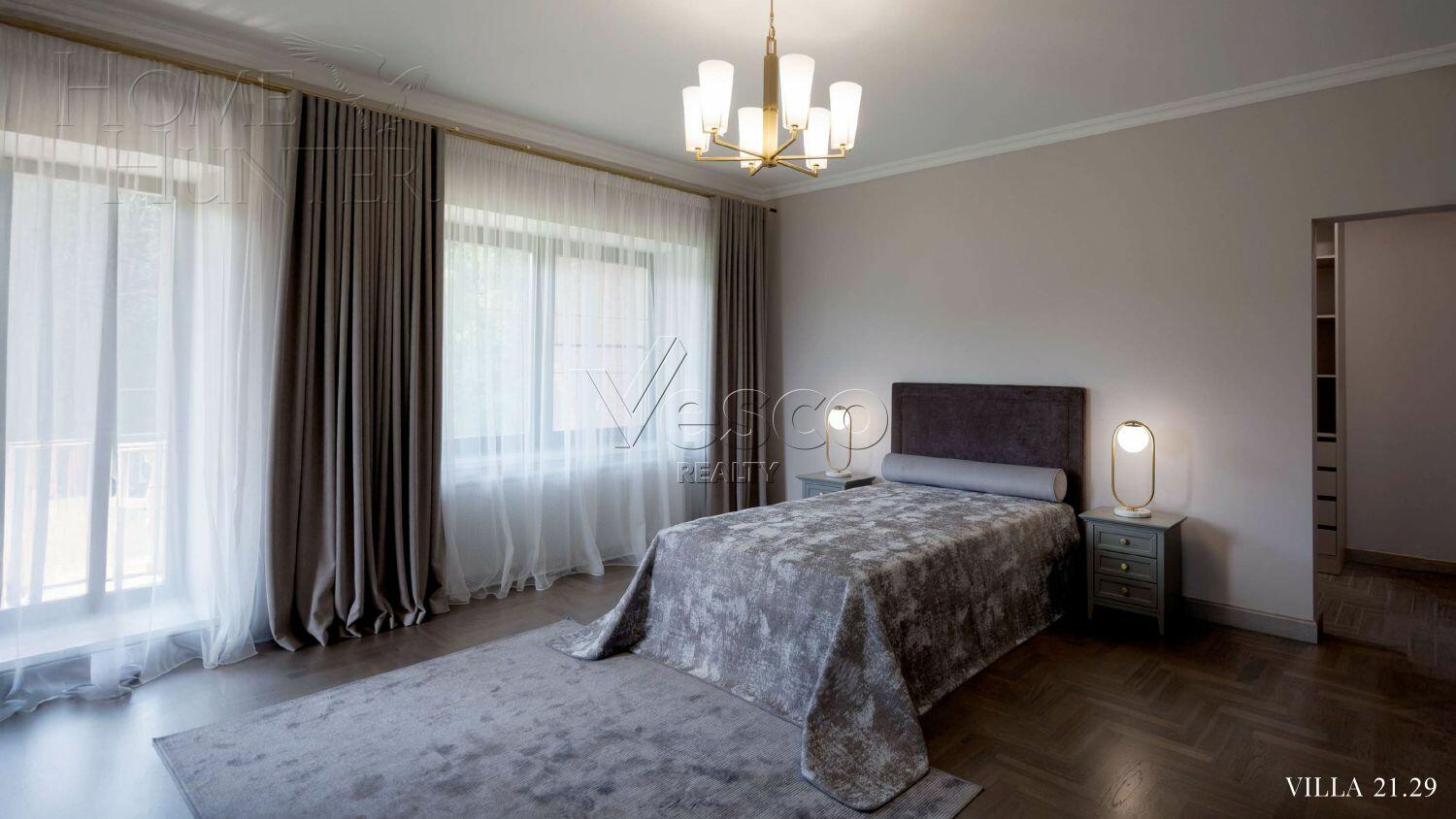 2-этажный коттедж 1 050 м² без отделки