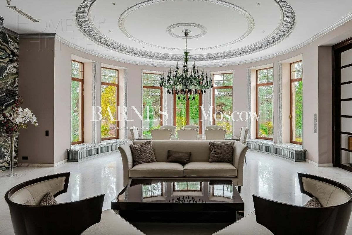 2-этажный коттедж 1 400 м² с отделкой