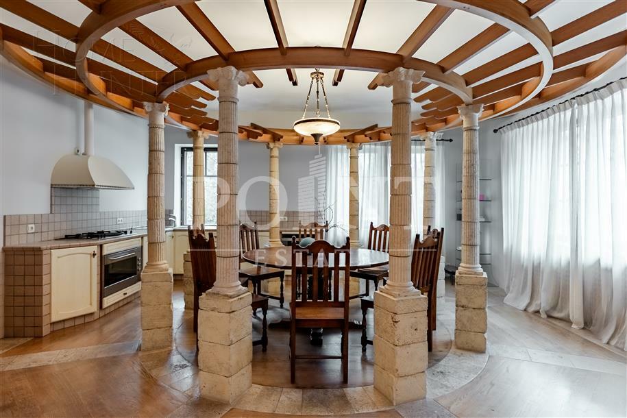 2-этажный коттедж 720 м² с отделкой