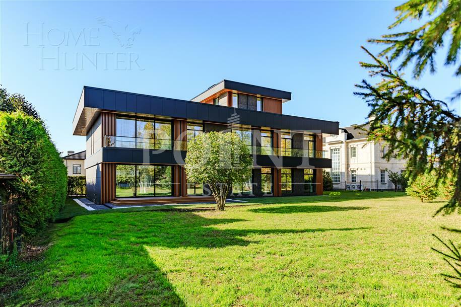 2-этажный коттедж 1 200 м² без отделки