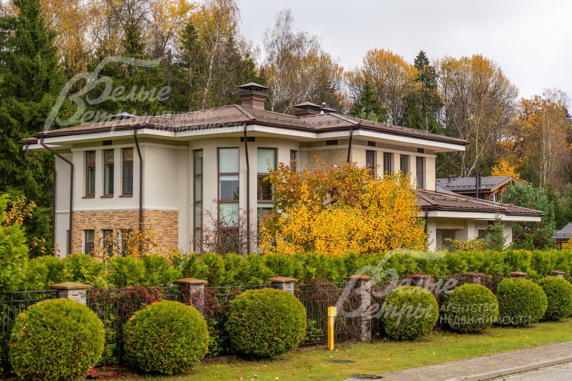 2-этажный коттедж 390 м² с отделкой