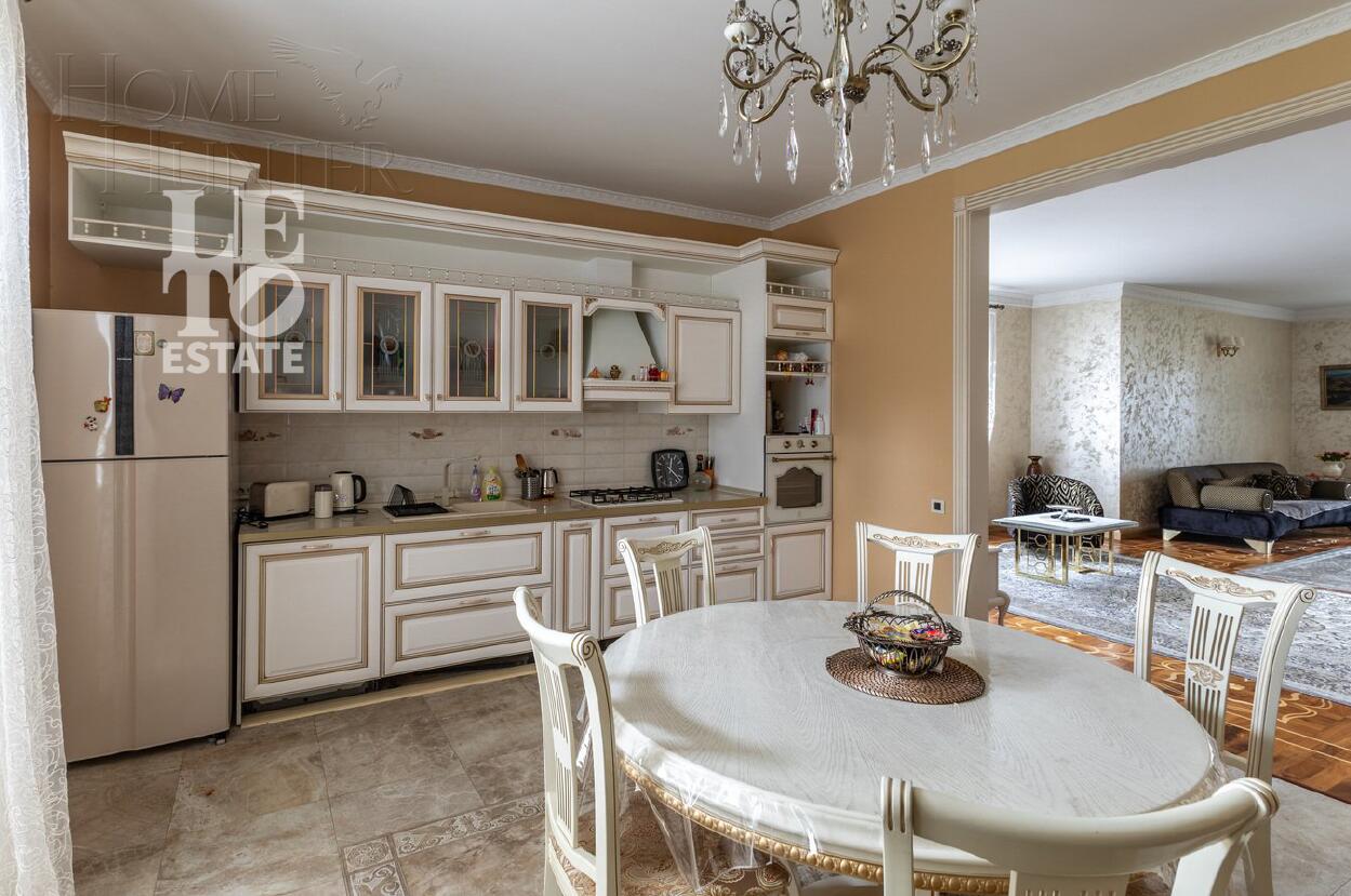 2-этажный коттедж 1 065 м² с отделкой