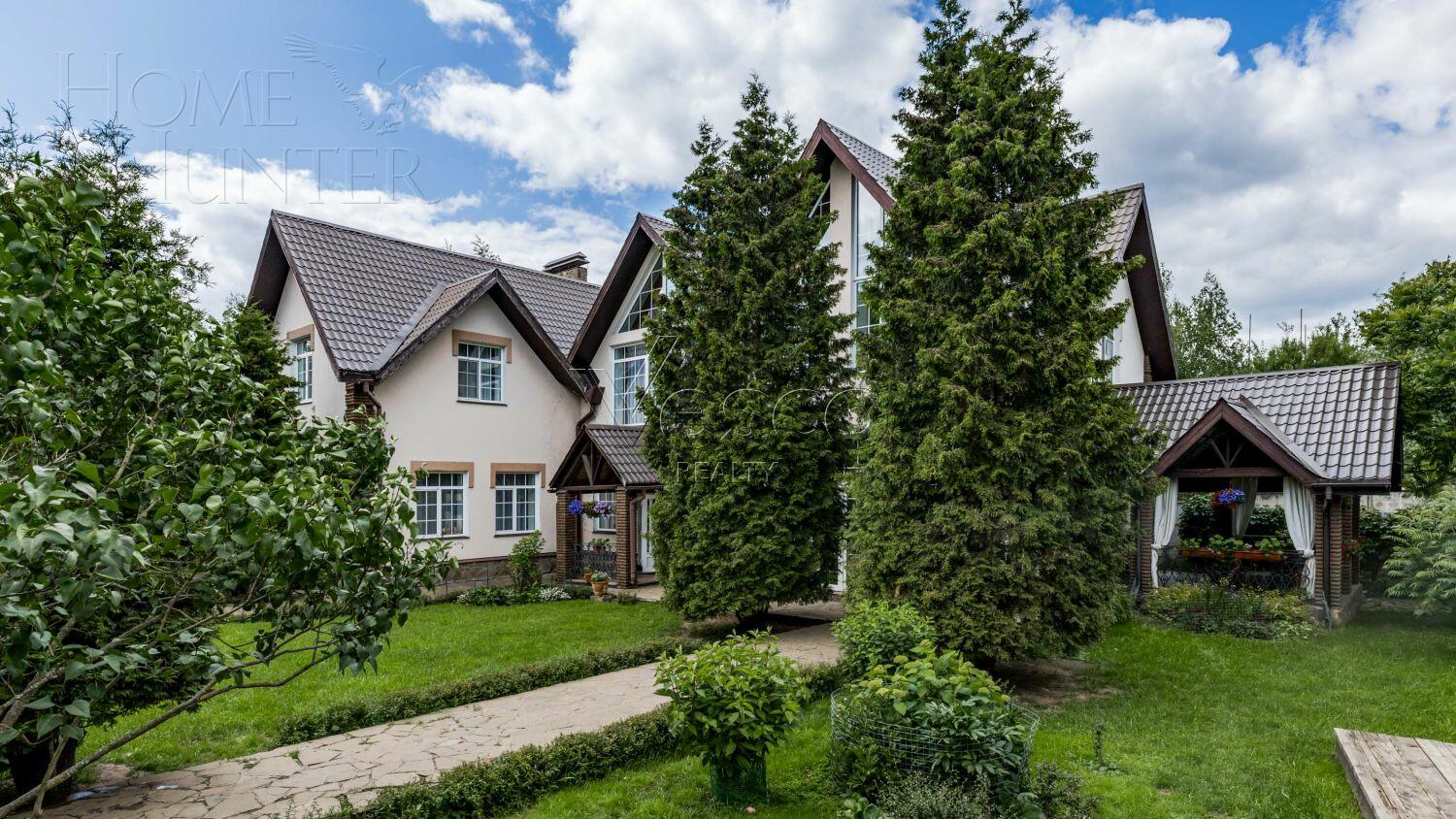 2-этажный коттедж 560 м² с отделкой