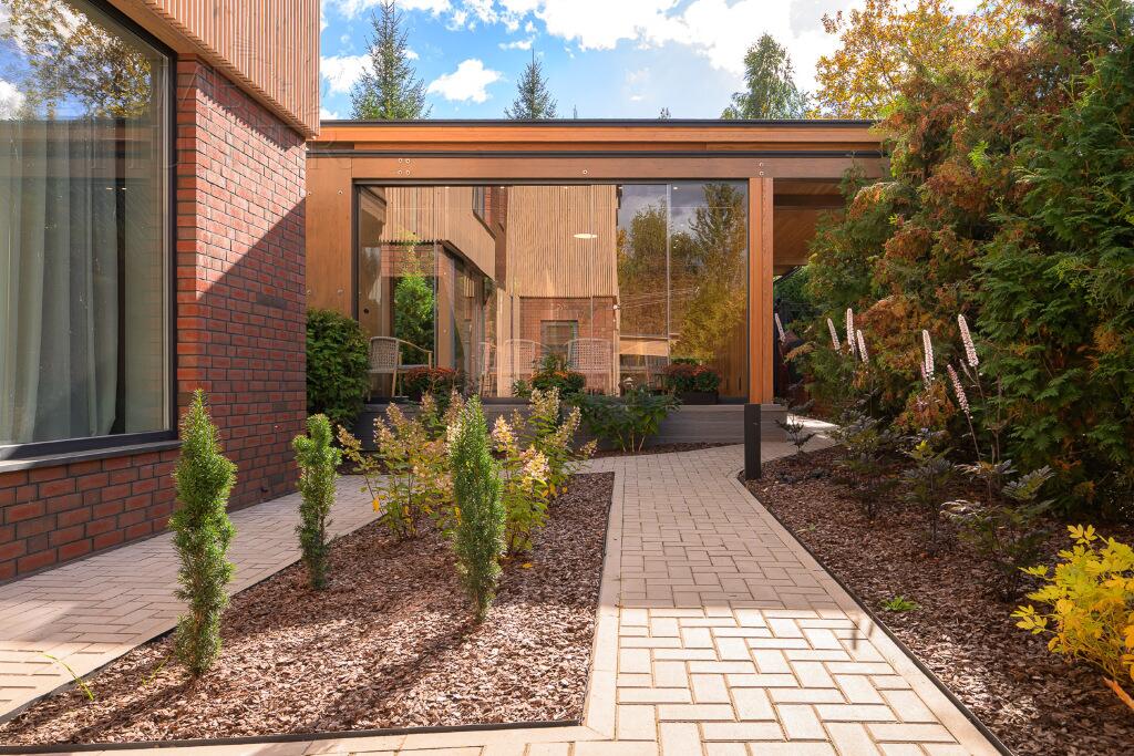 2-этажный коттедж 385 м² с отделкой