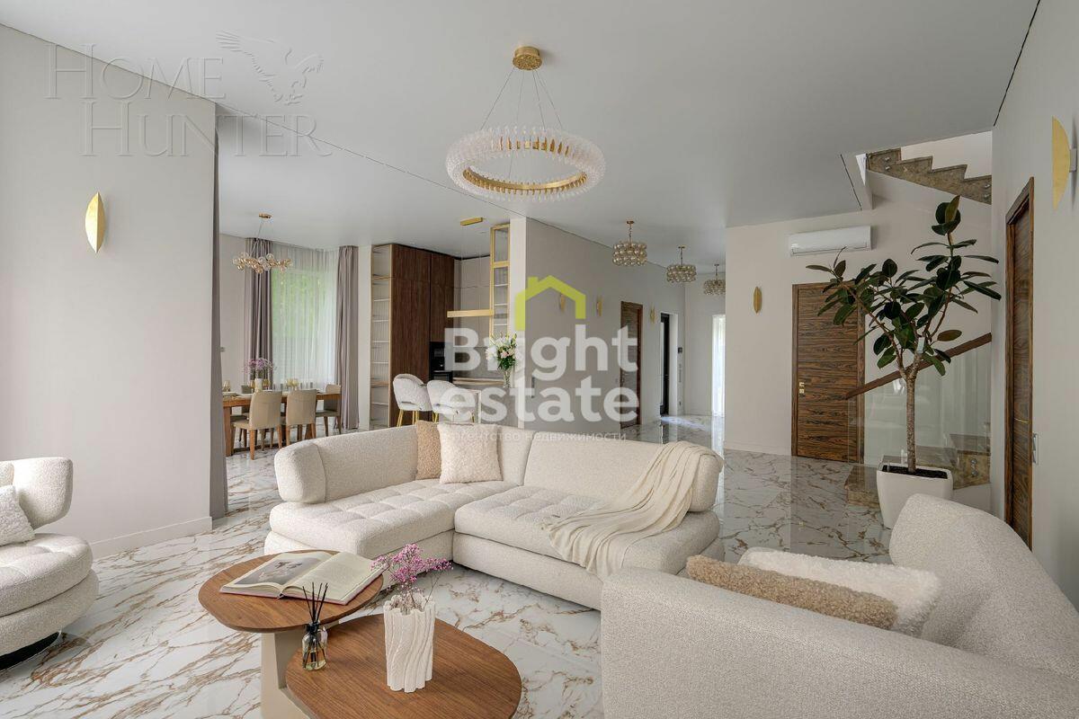 2-этажный коттедж 350 м² с отделкой