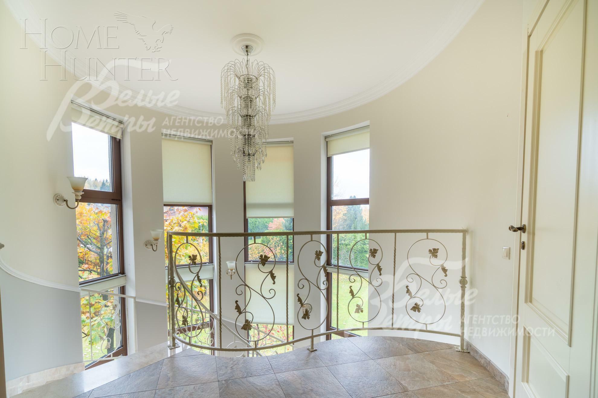 2-этажный коттедж 390 м² с отделкой