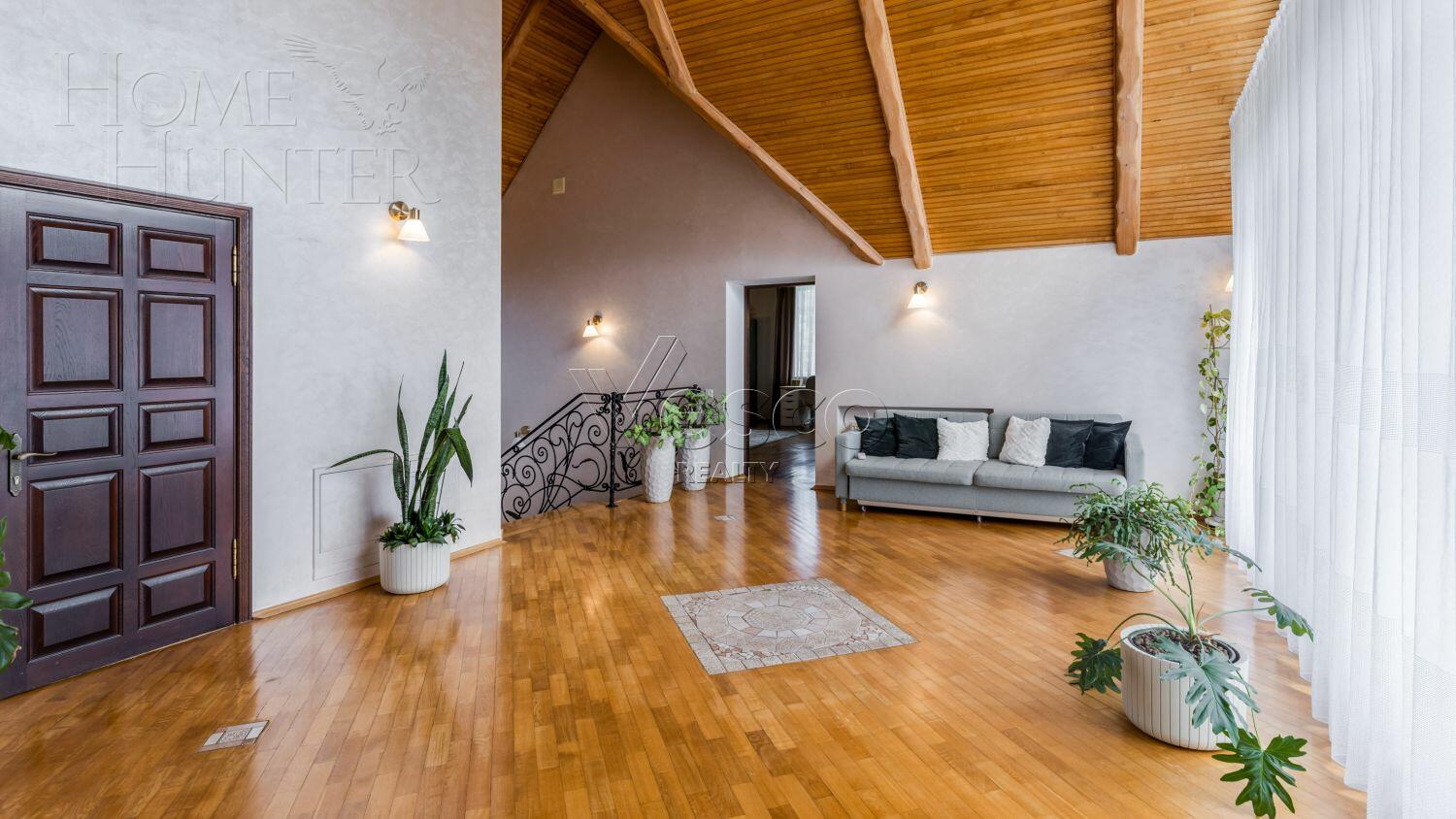 2-этажный коттедж 560 м² с отделкой