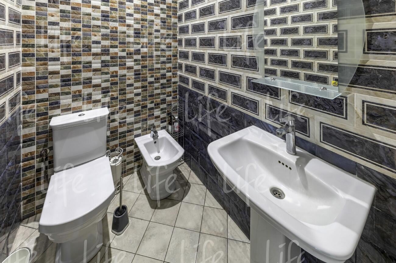 2-этажный коттедж 300 м² с отделкой