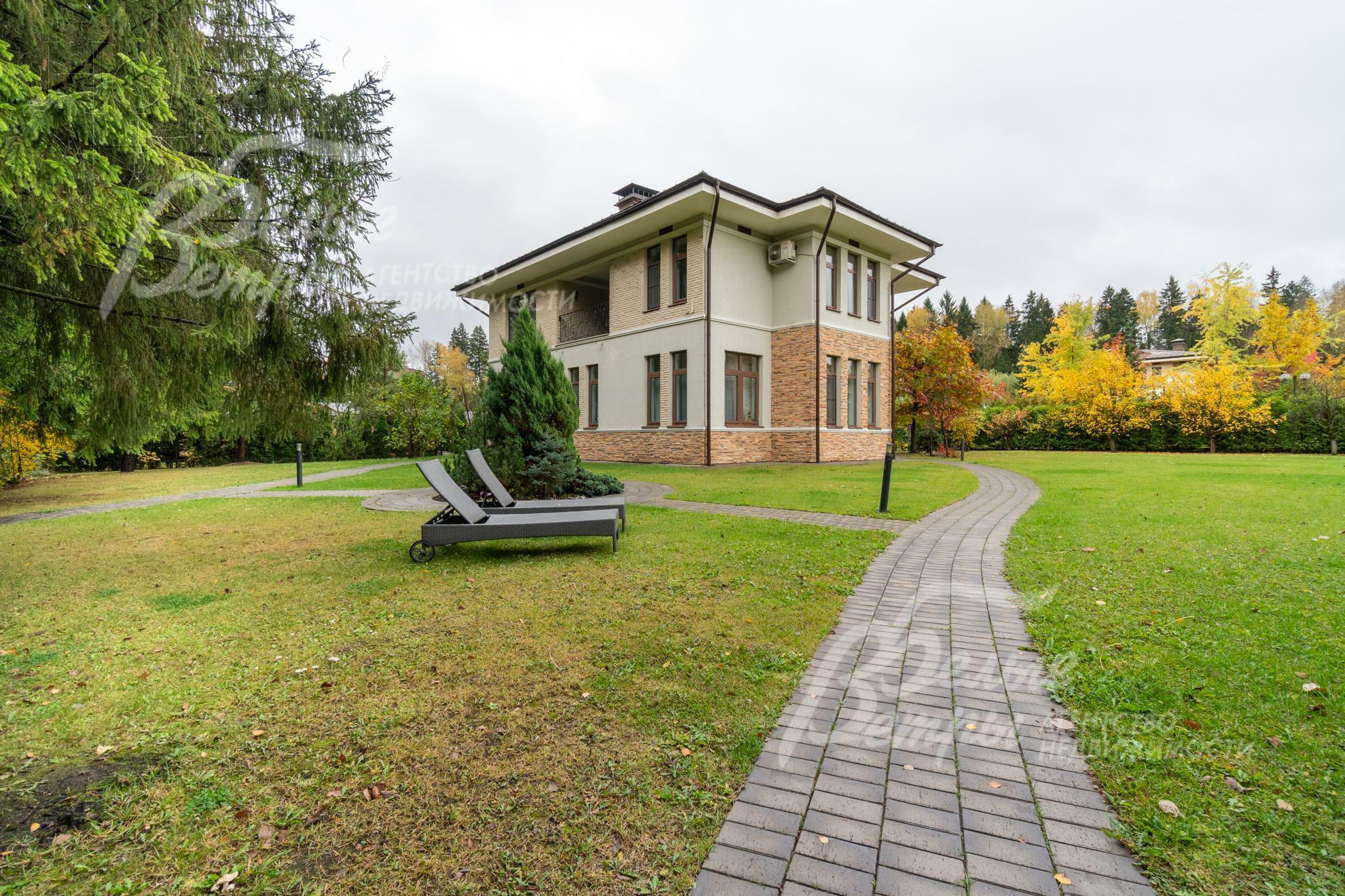 2-этажный коттедж 390 м² с отделкой