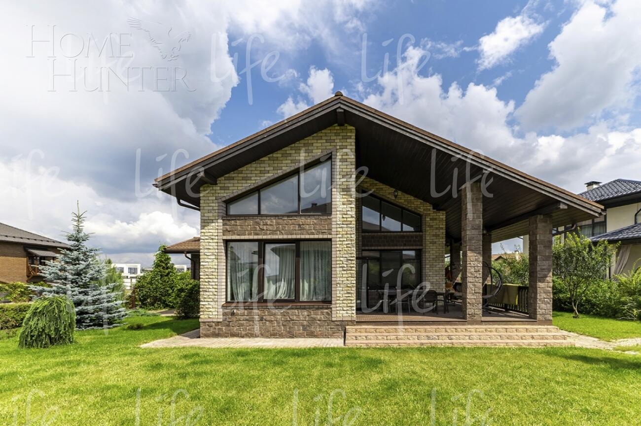 2-этажный коттедж 300 м² с отделкой