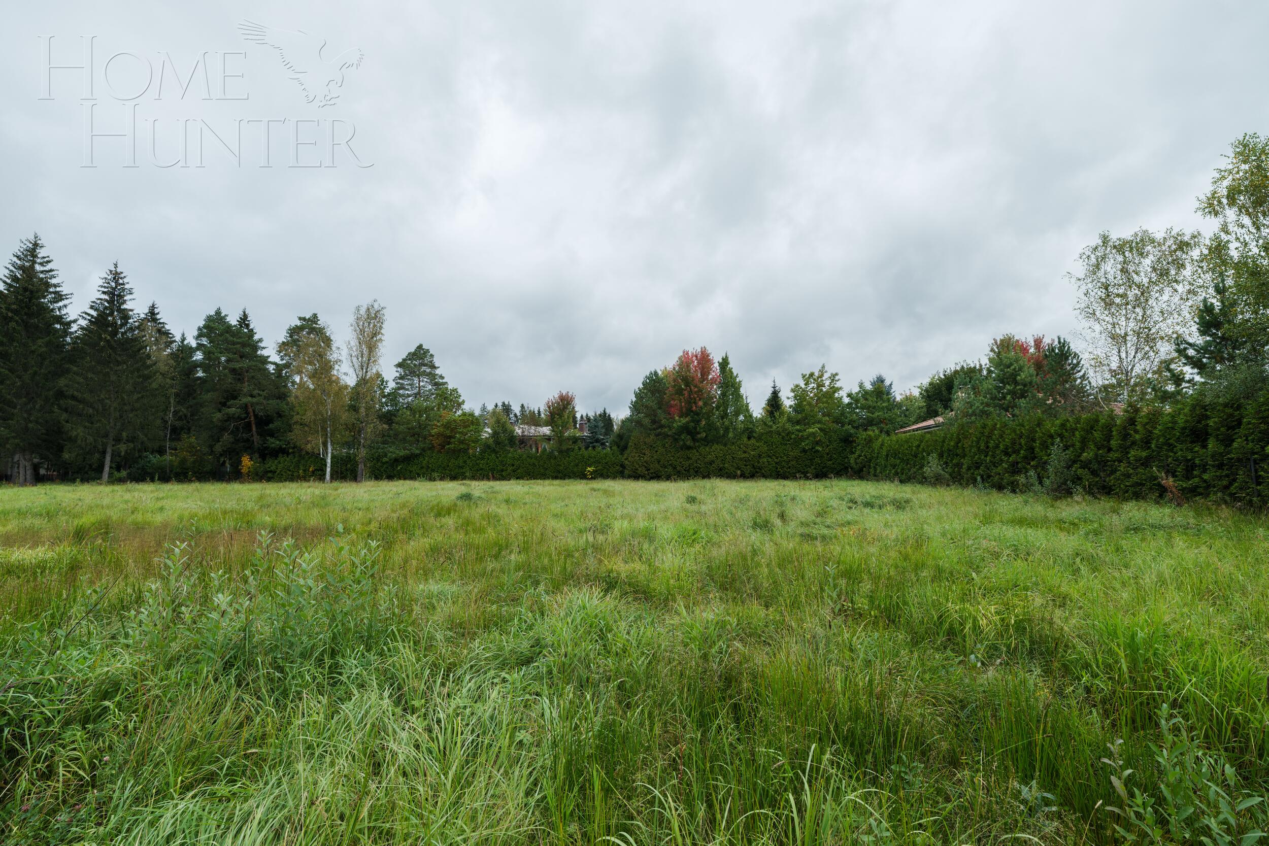 Участок 251.81 сот. в охраняемом поселке