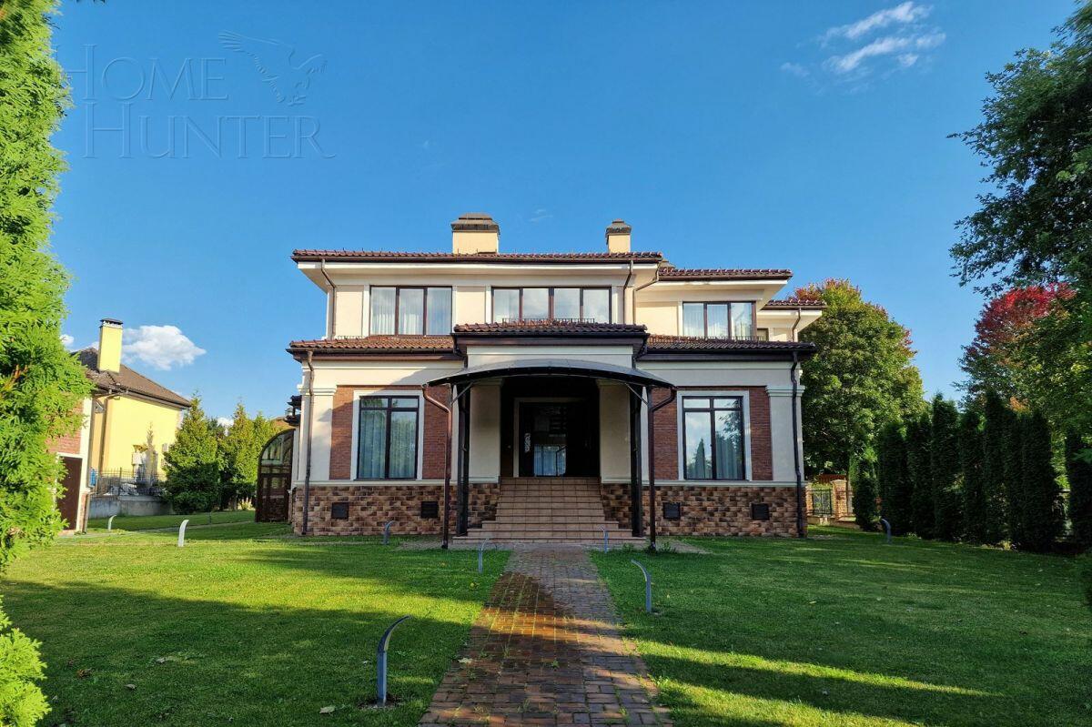 2-этажный коттедж 593 м² с отделкой