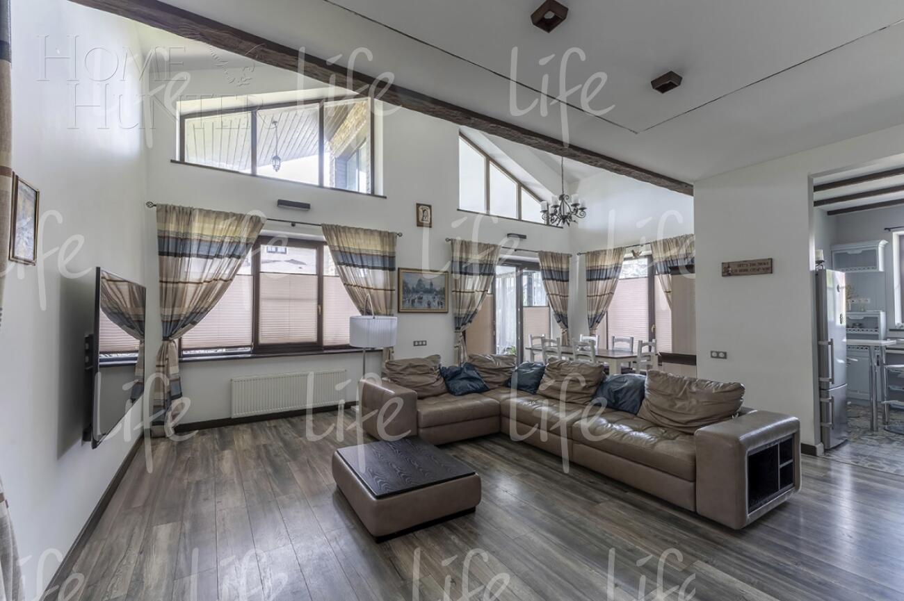 2-этажный коттедж 300 м² с отделкой