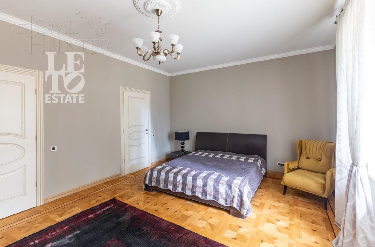 2-этажный коттедж 1 065 м² с отделкой