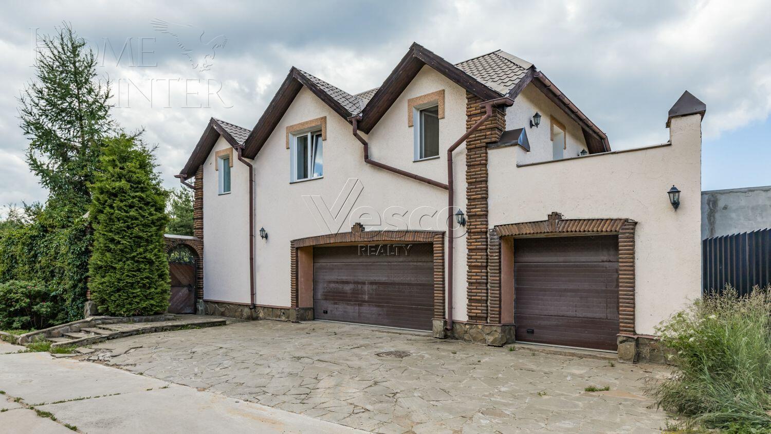 2-этажный коттедж 560 м² с отделкой