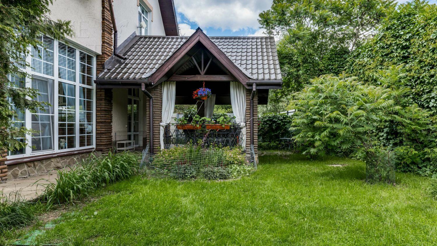 2-этажный коттедж 560 м² с отделкой