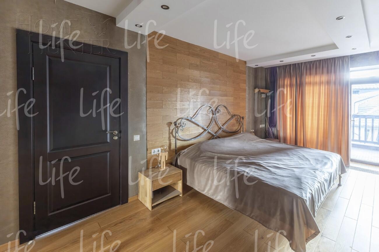 2-этажный коттедж 300 м² с отделкой