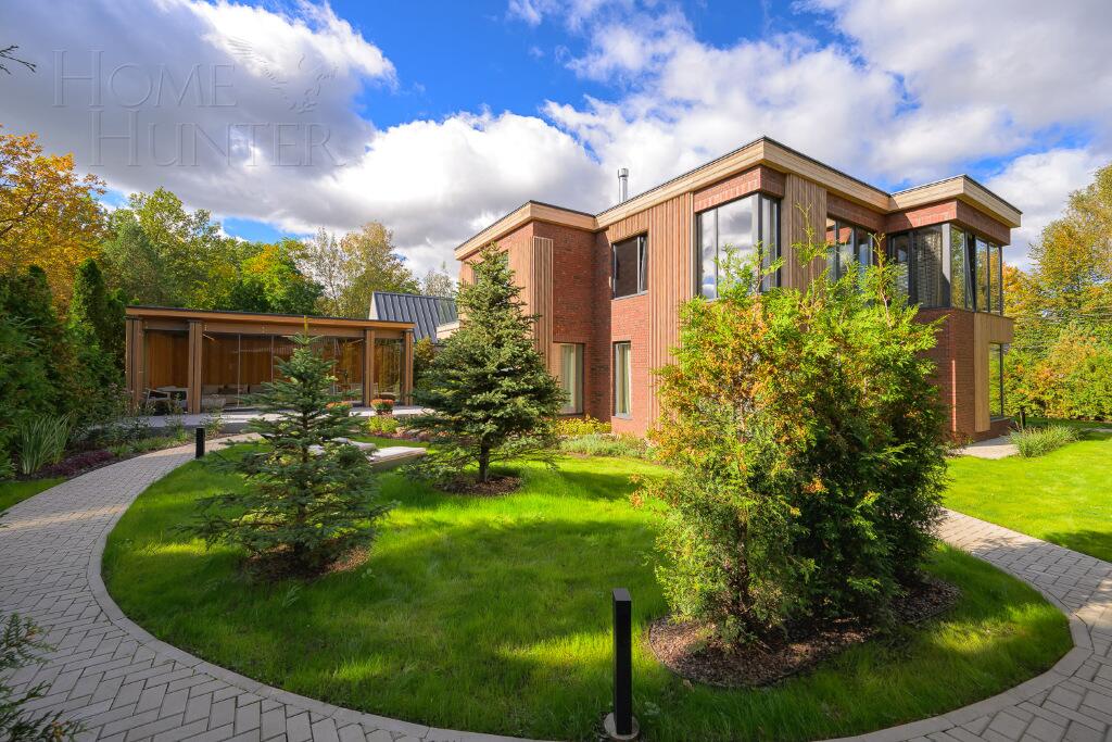 2-этажный коттедж 385 м² с отделкой