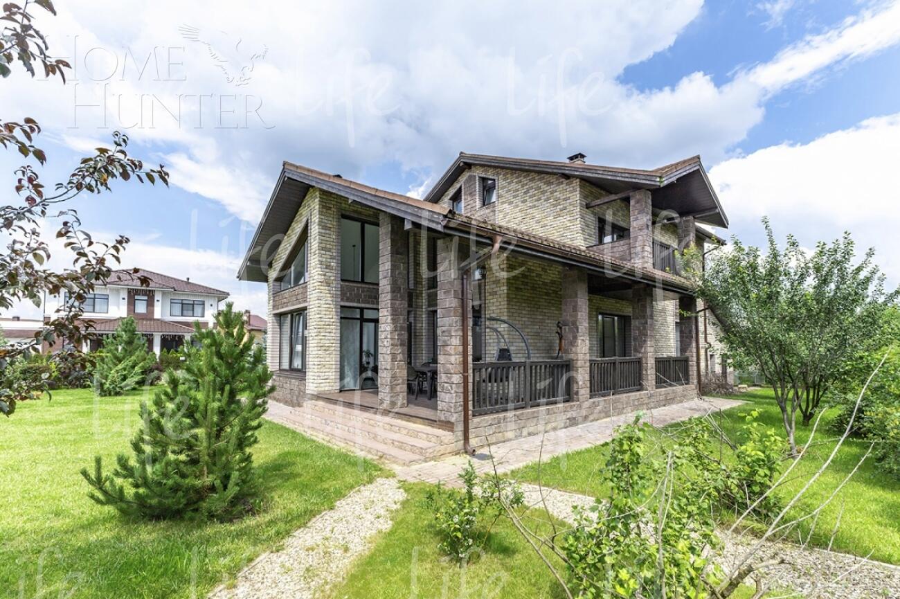 2-этажный коттедж 300 м² с отделкой