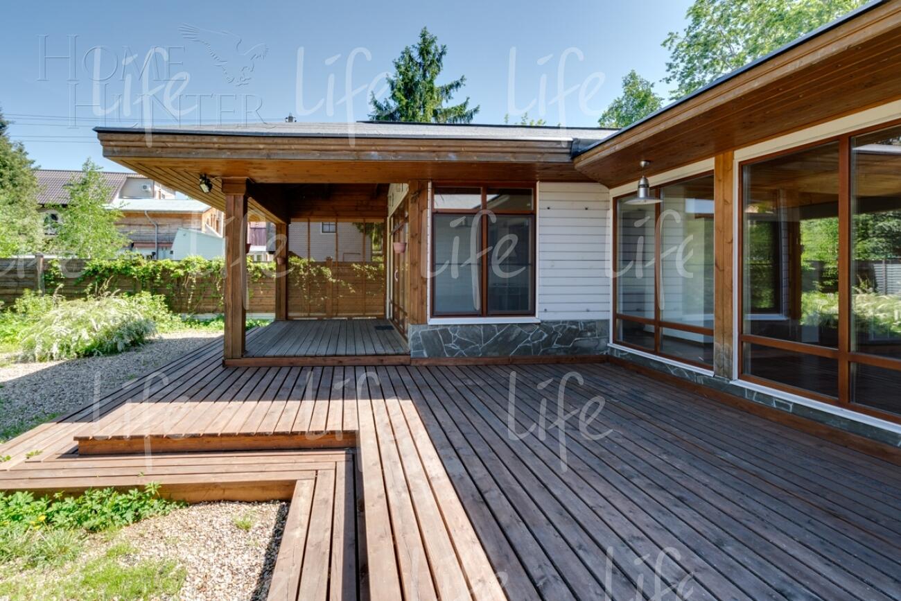 1-этажный коттедж 240 м² с отделкой